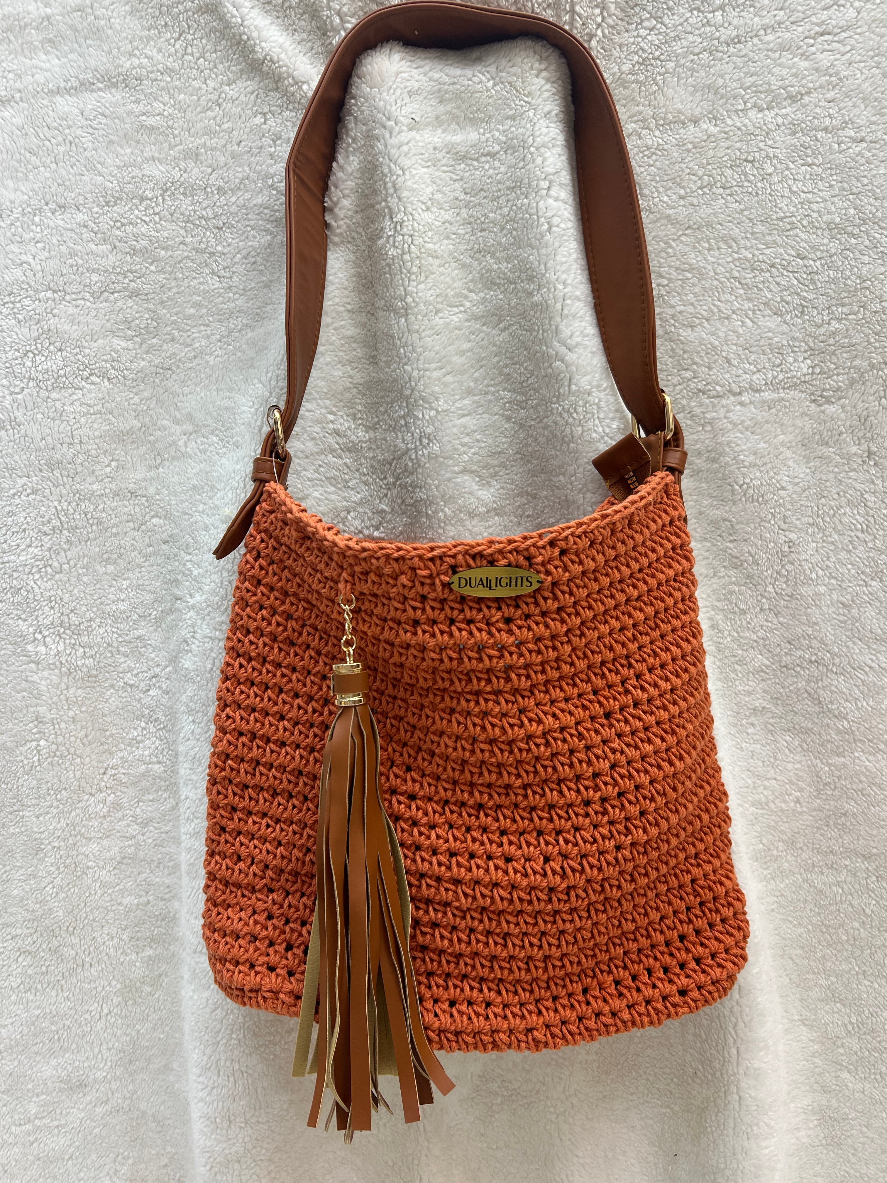 essential shoulder bag, havan / burnt orange