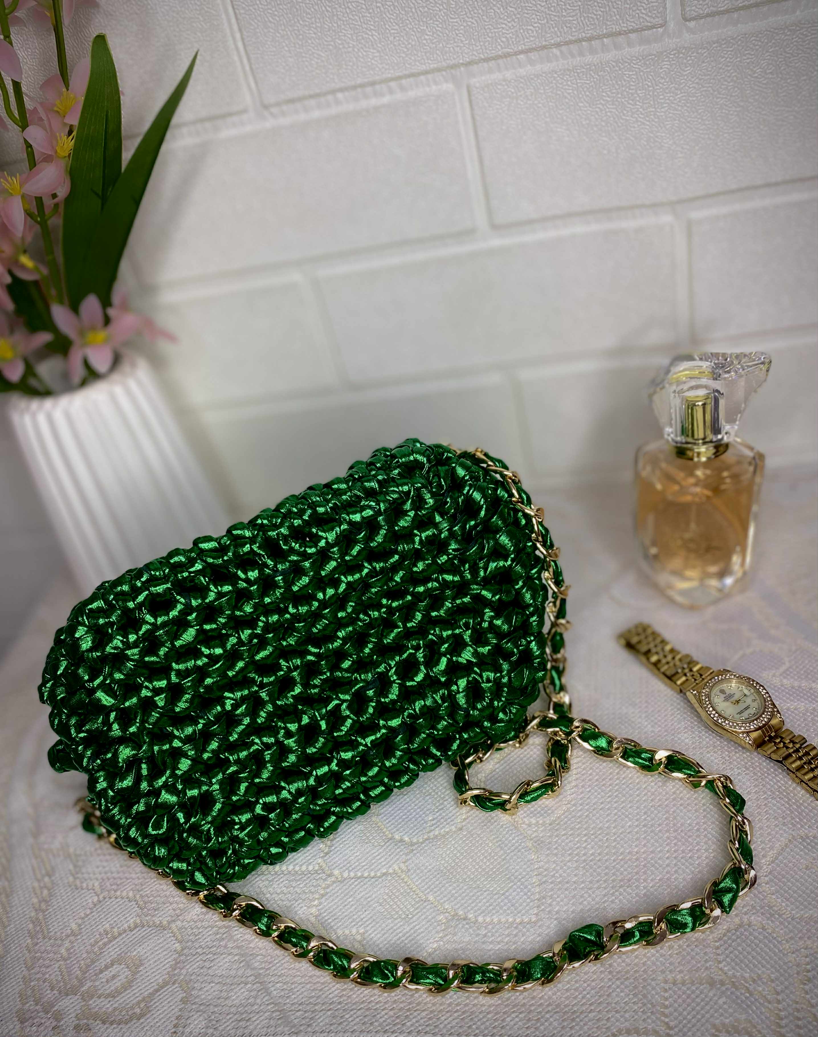 dark green