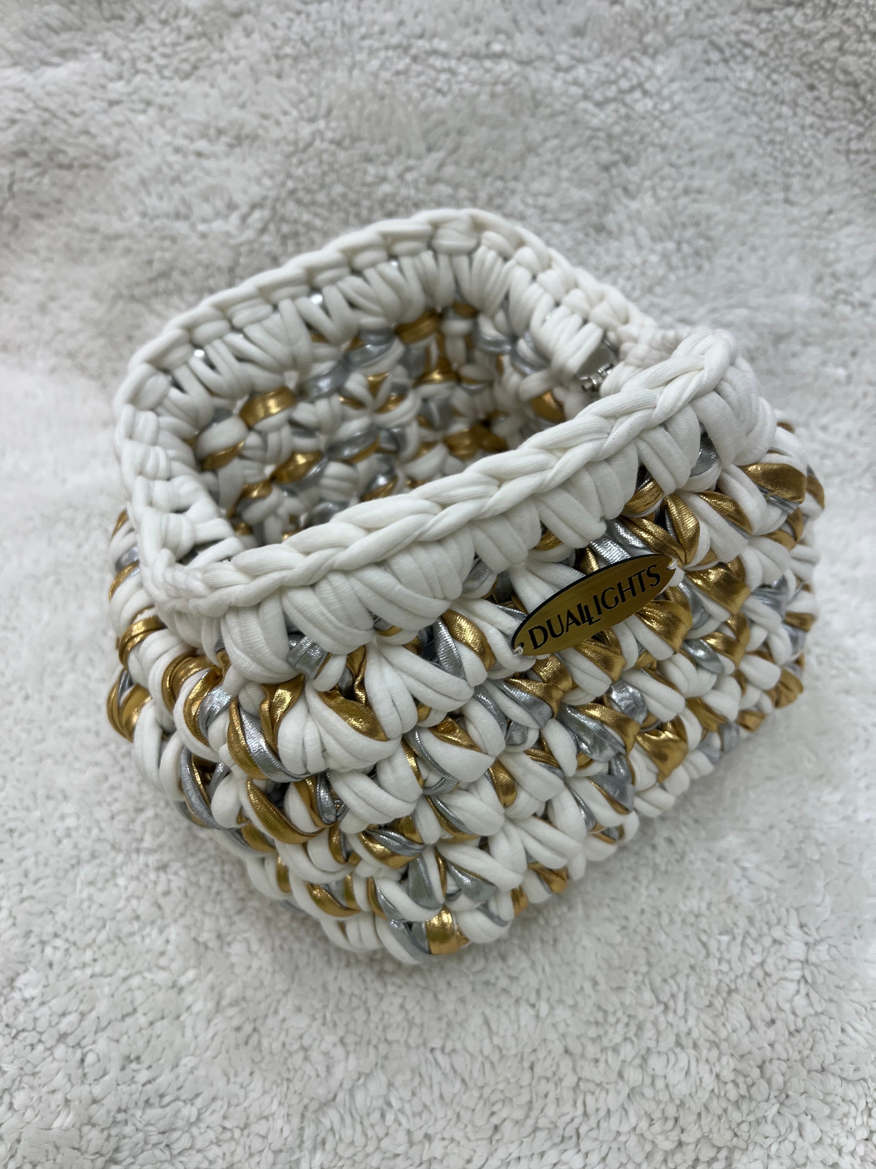 Starlight White Metallic Clutch