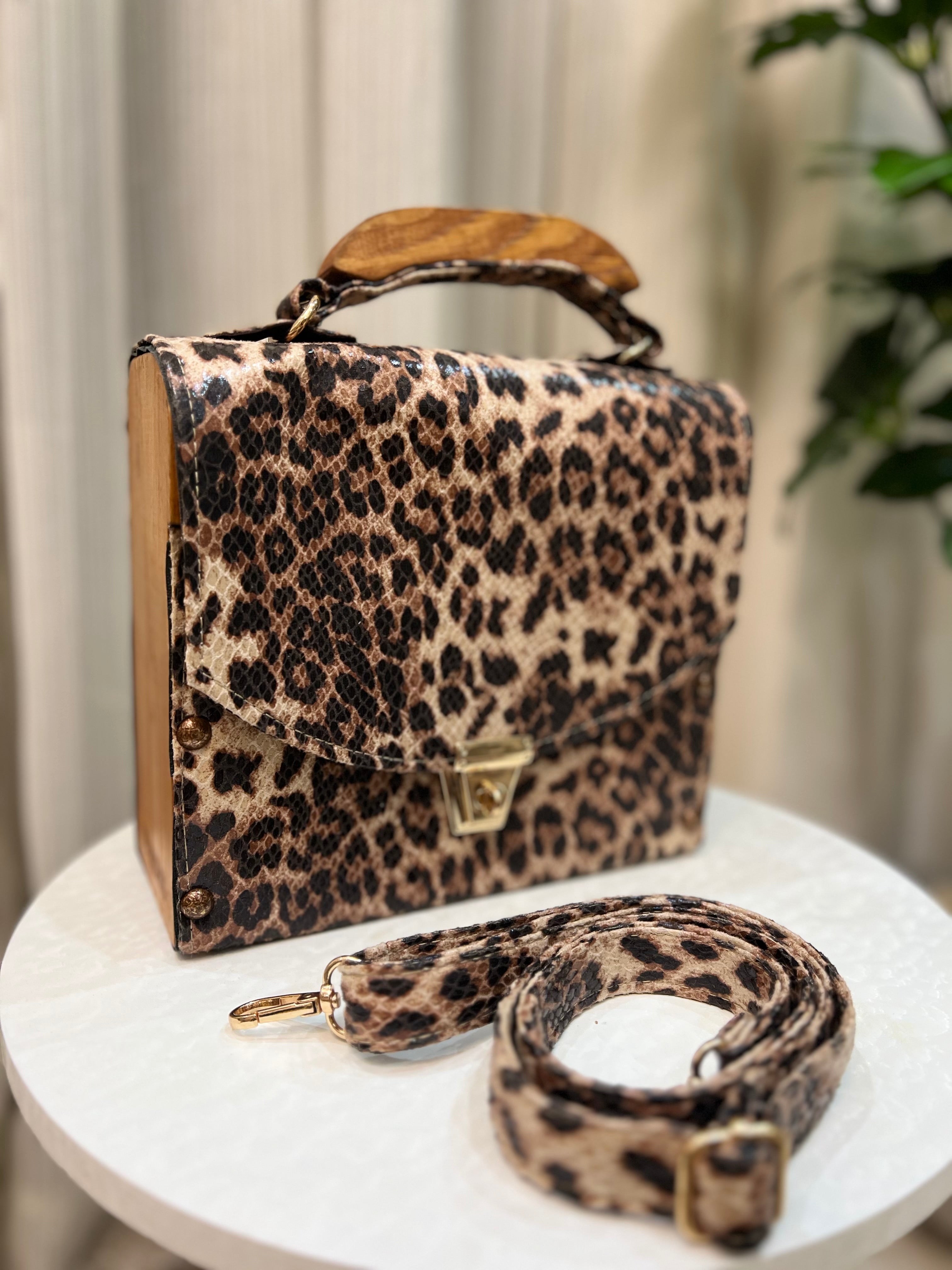 Tigerwood box bag