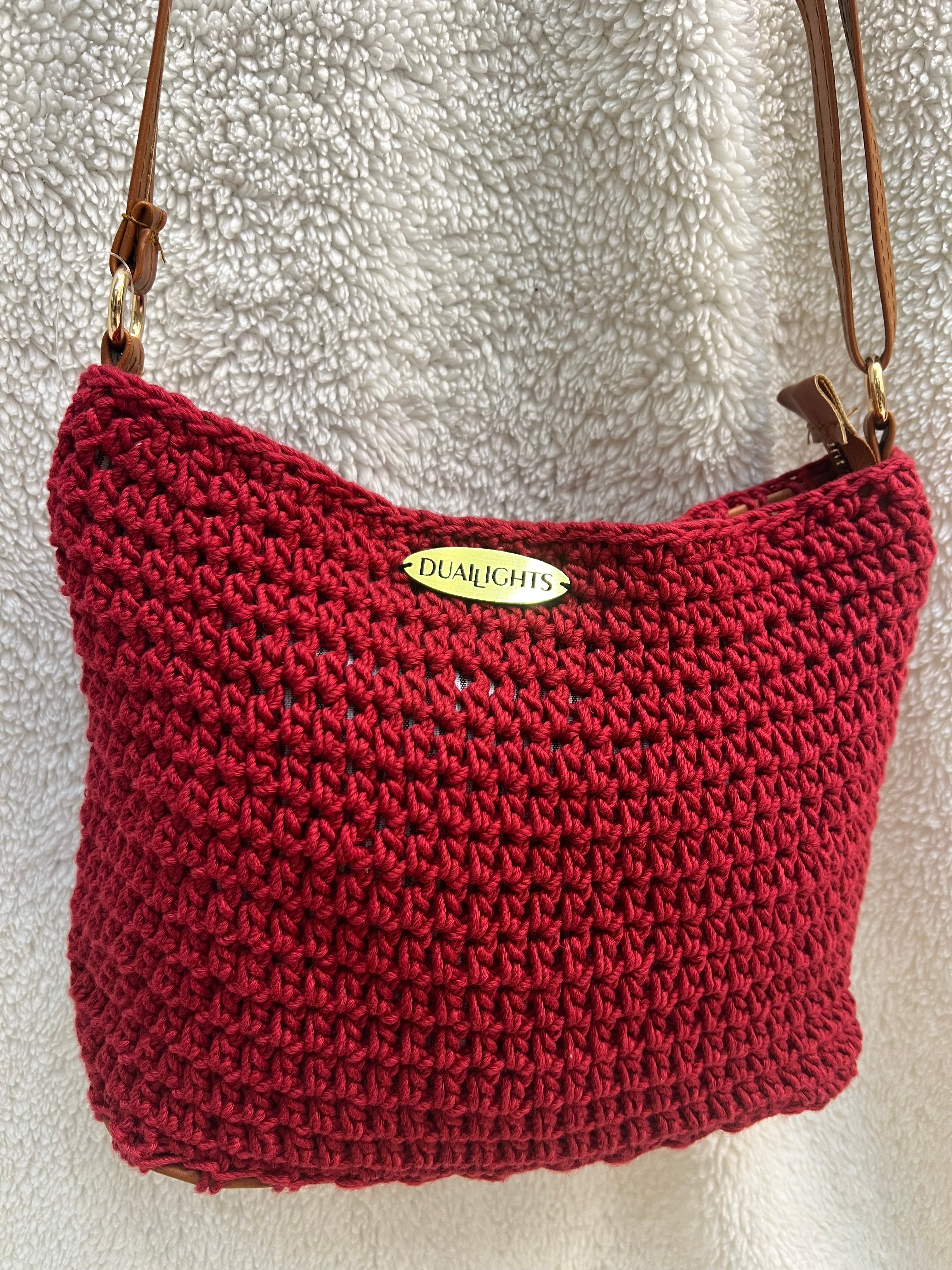 essential crossbody bag, red