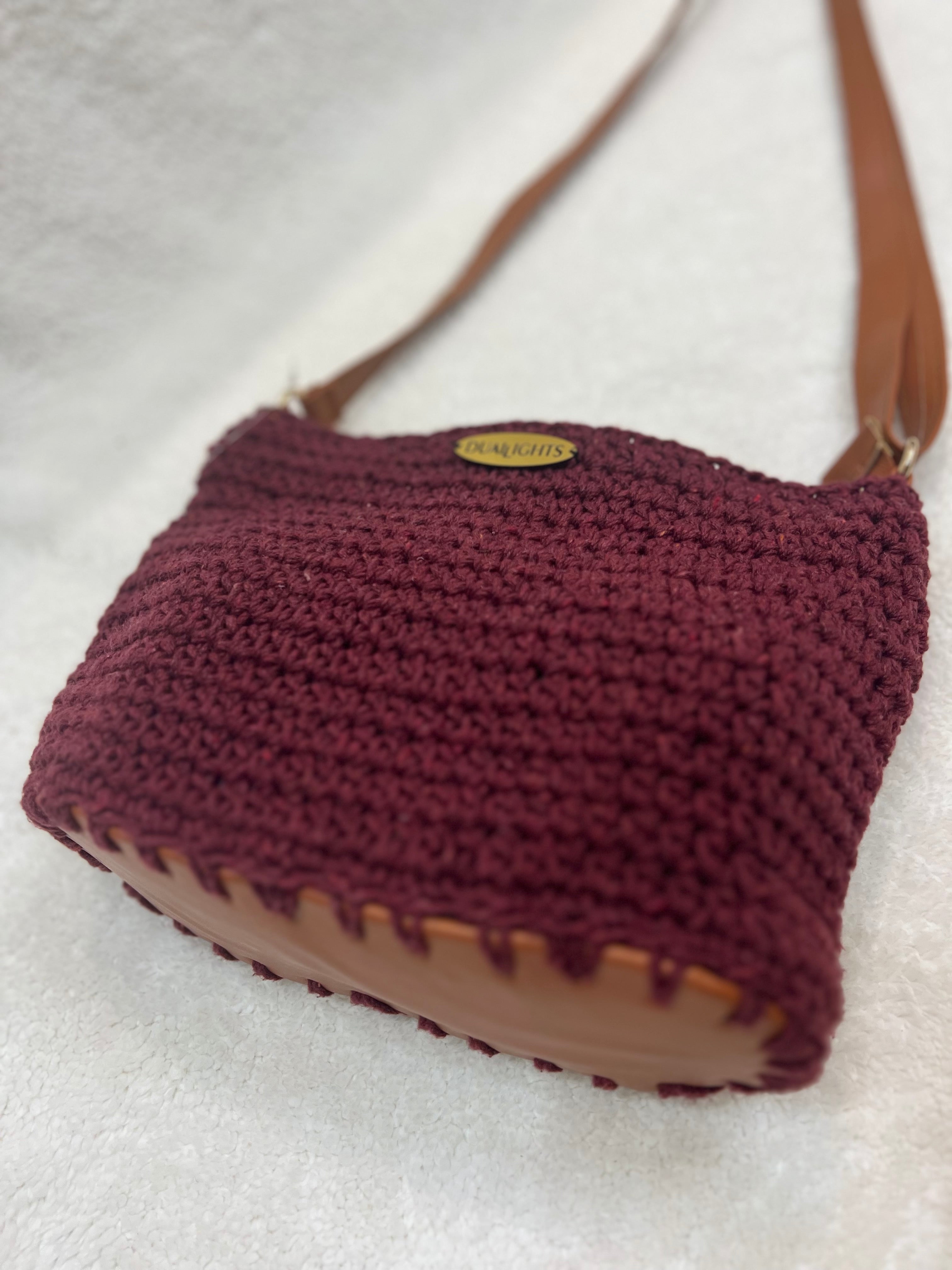 essential crossbody bag, maroon