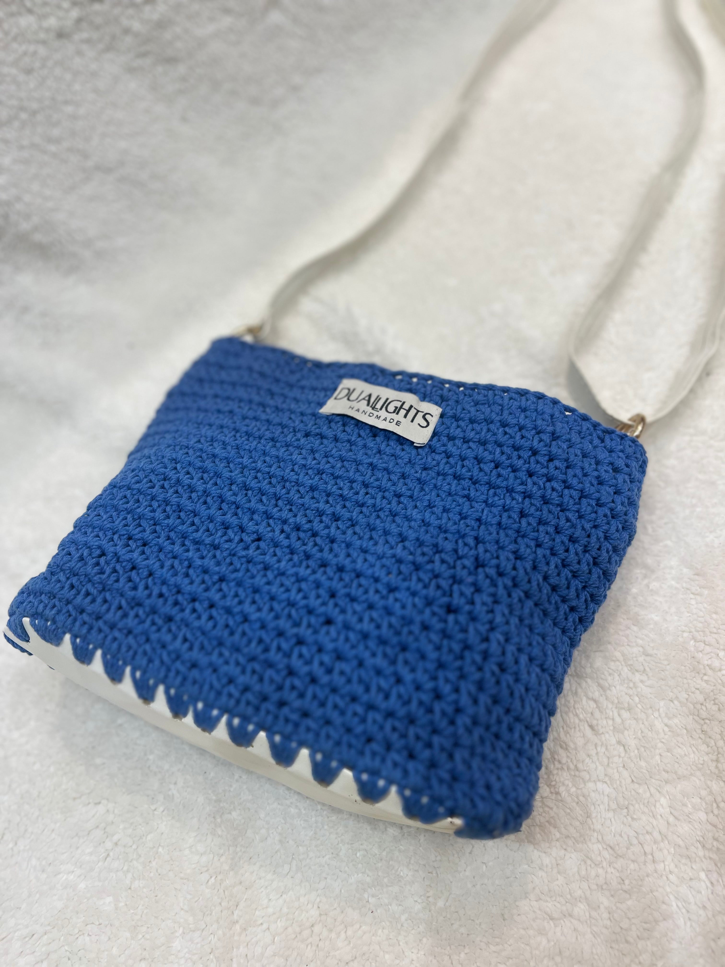 essential crossbody bag, blue