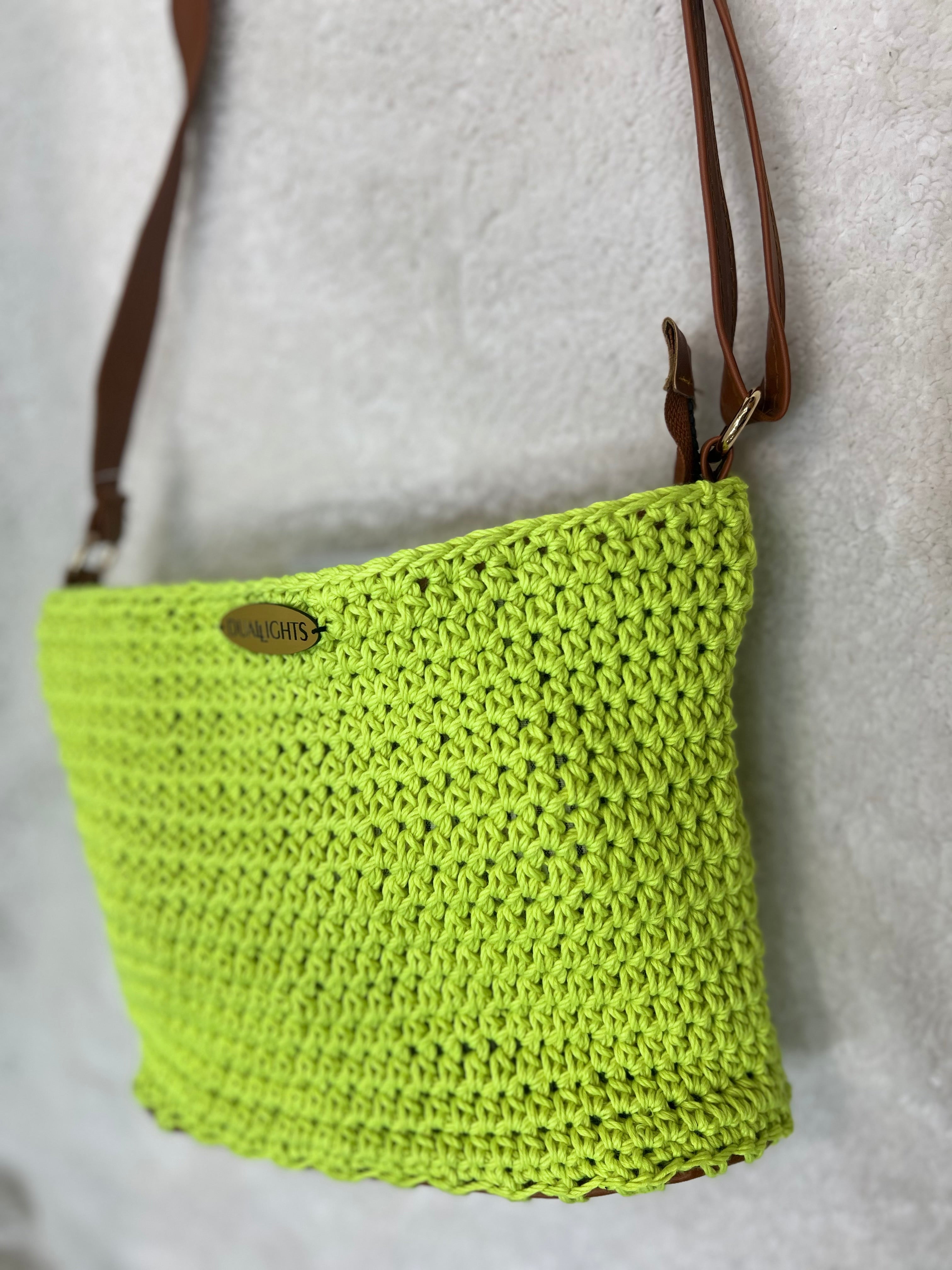 essential crossbody bag, havan / neon yellow