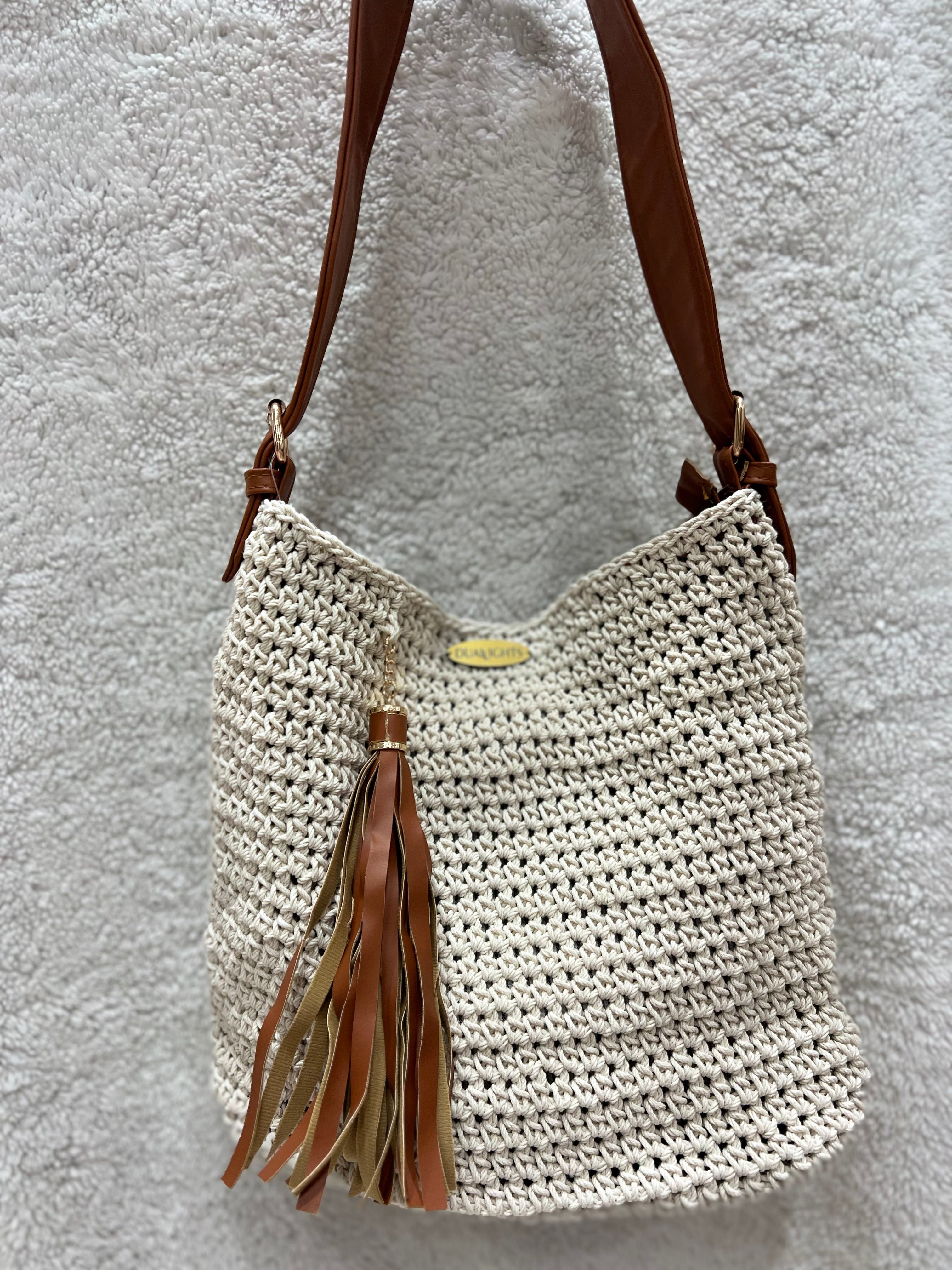 essential shoulder bag, havan / off-white