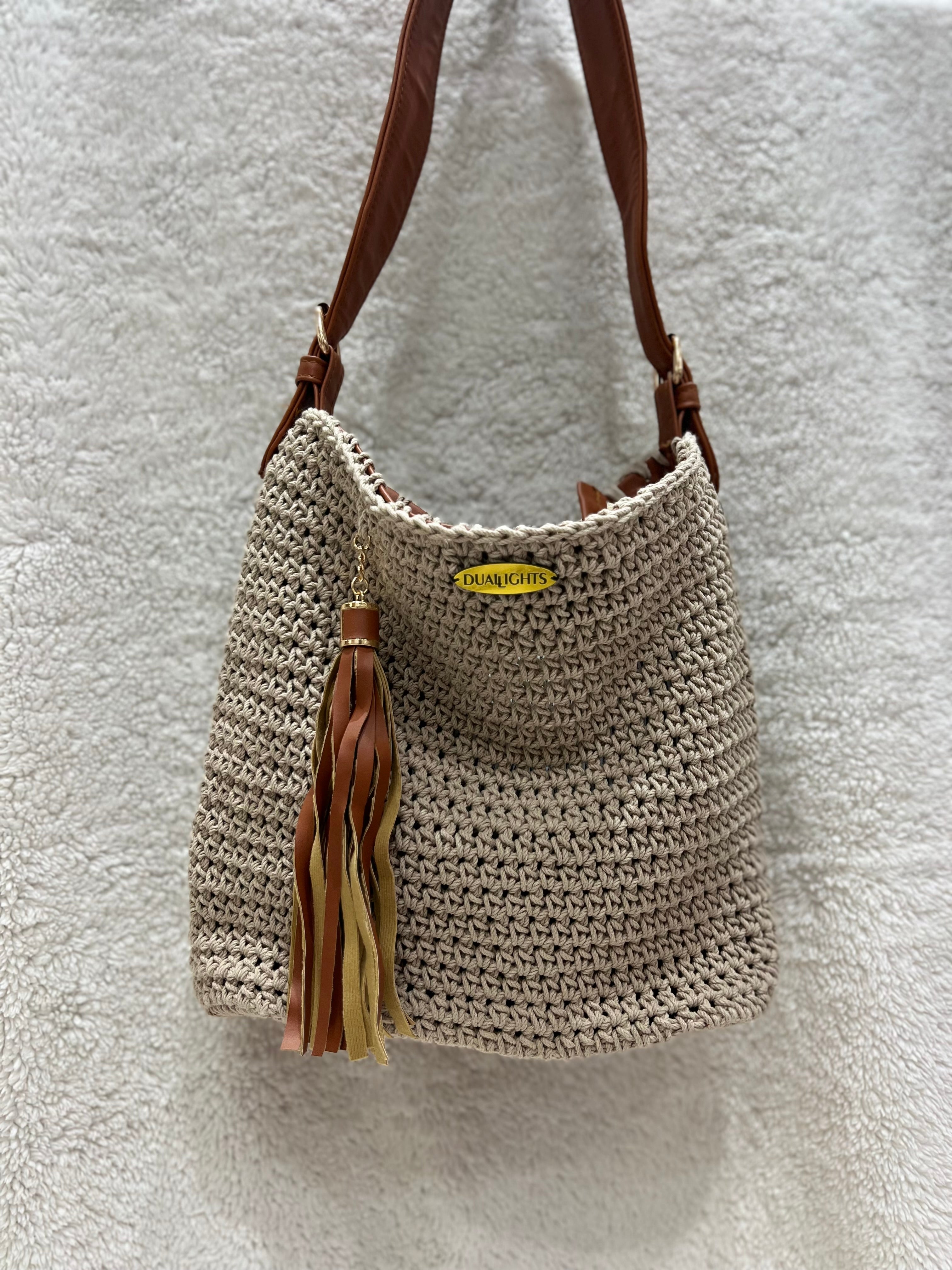 essential shoulder bag, havan / latte