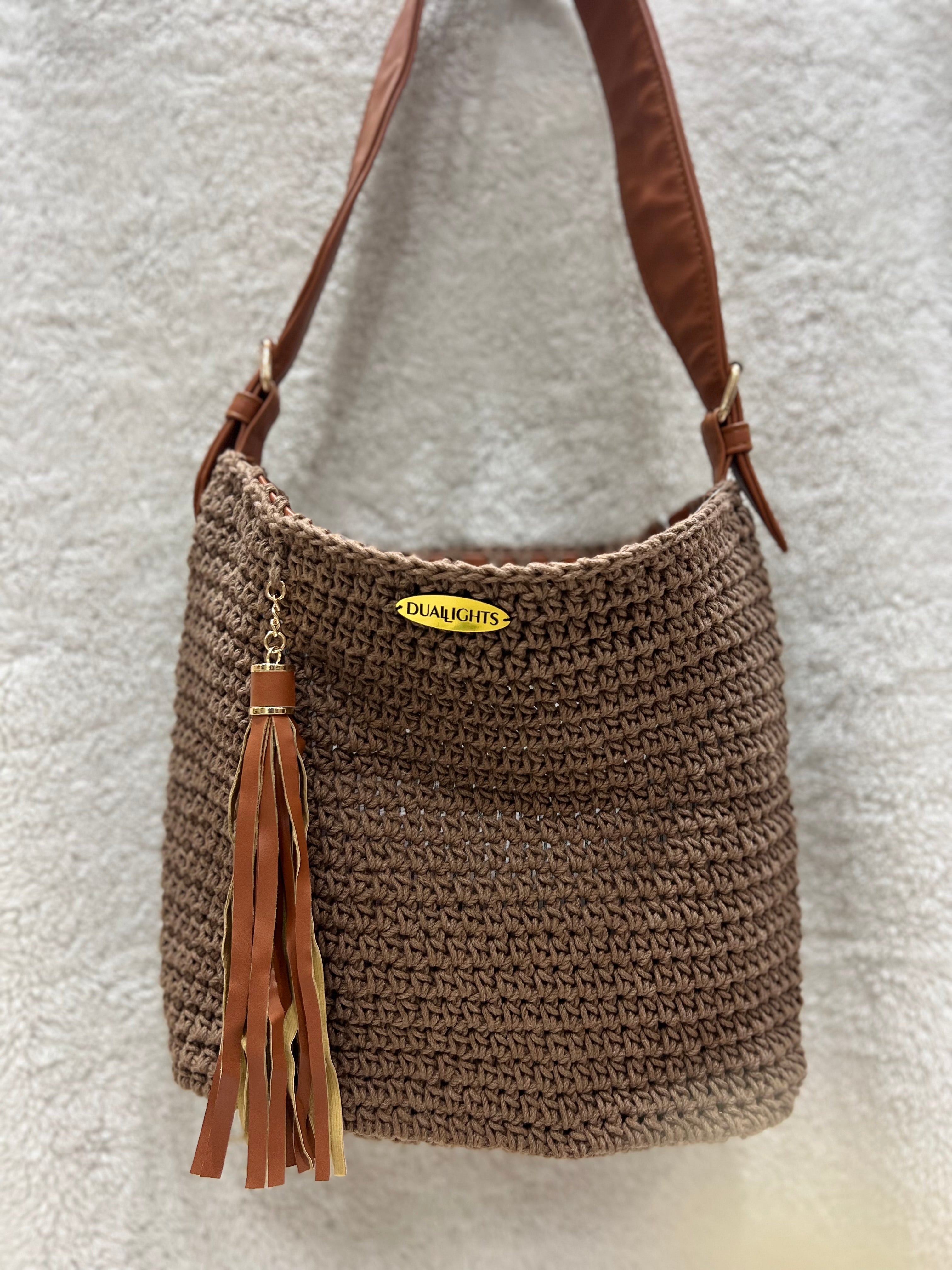 essential shoulder bag, havan / mocha