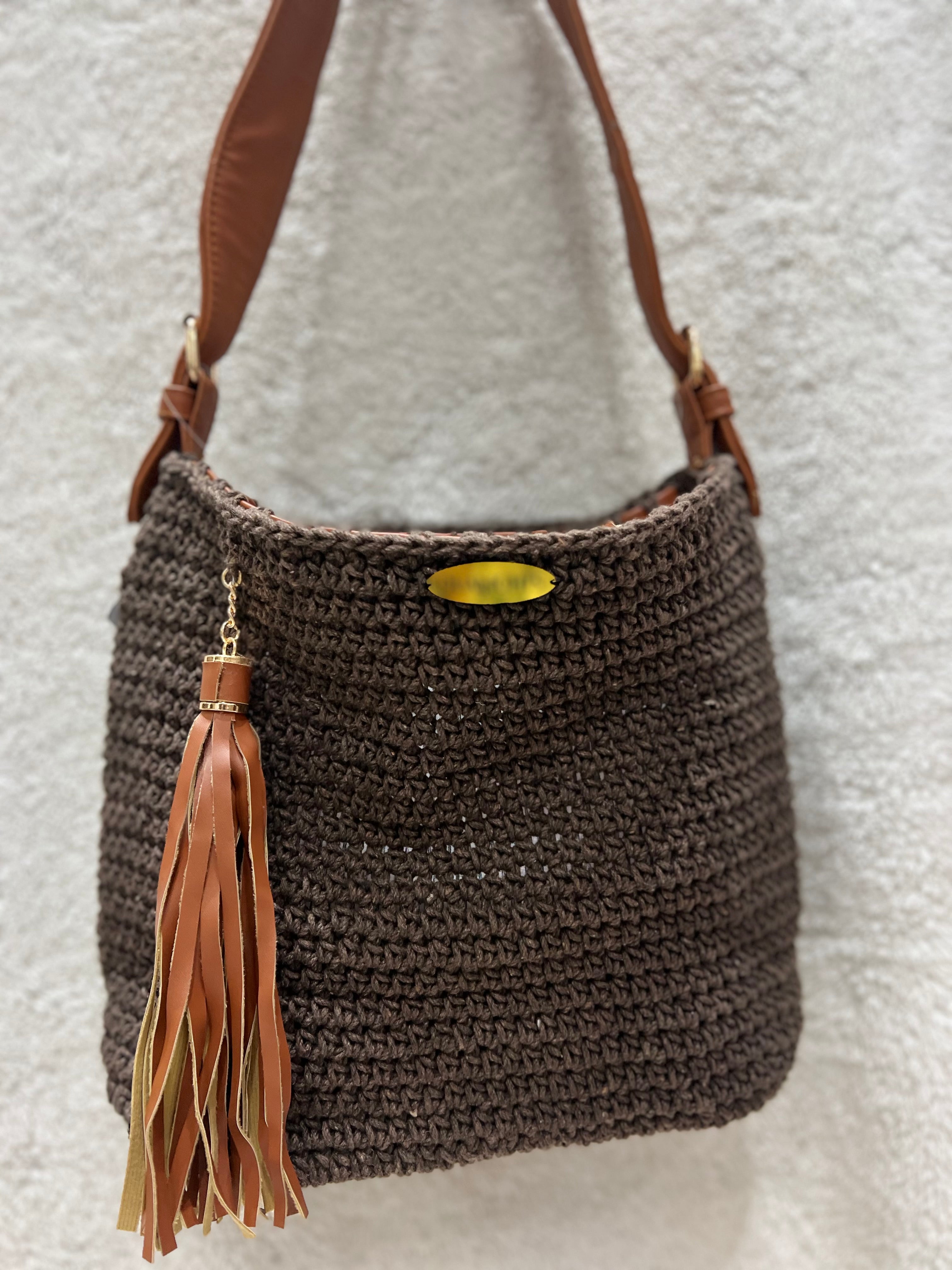 essential shoulder bag, havan / brown