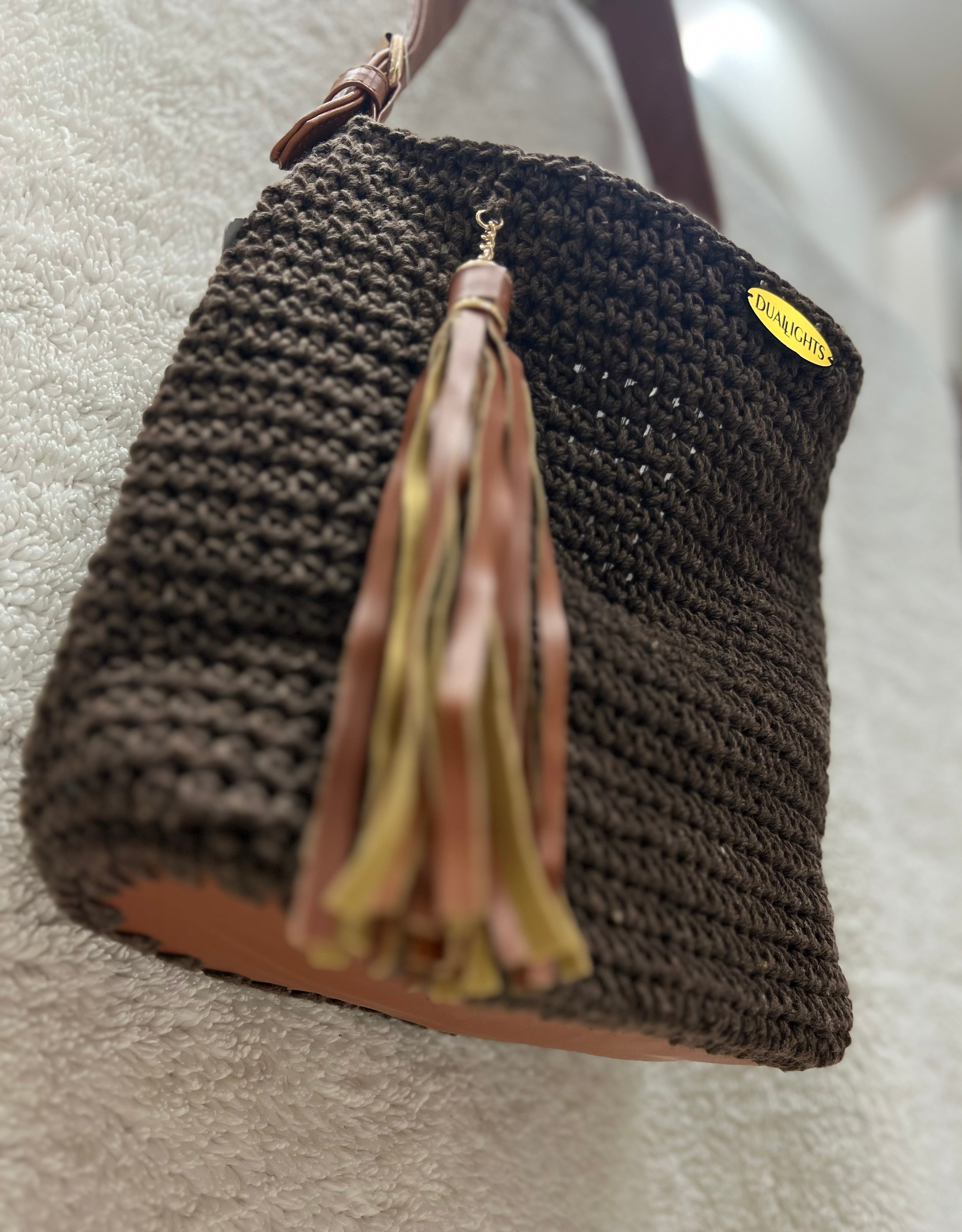 essential shoulder bag, havan / brown