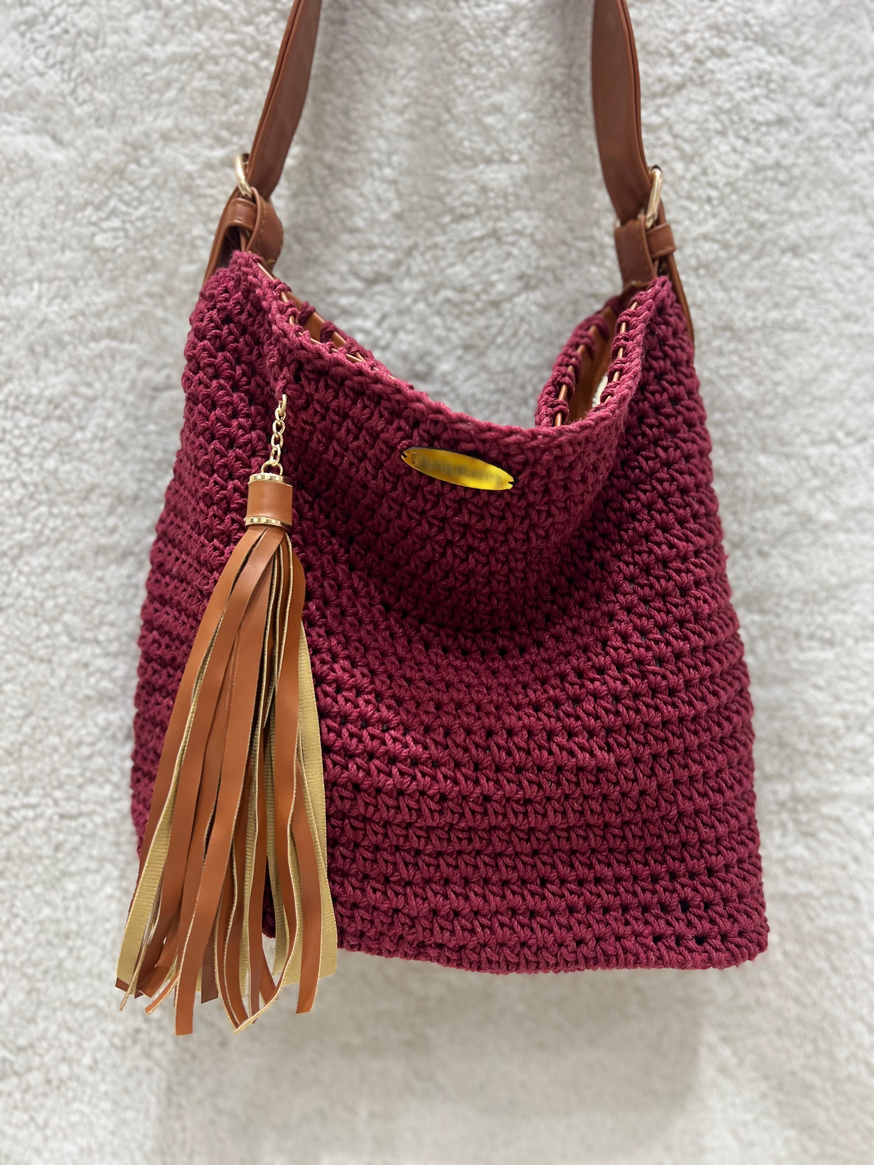 essential shoulder bag, havan / maroon