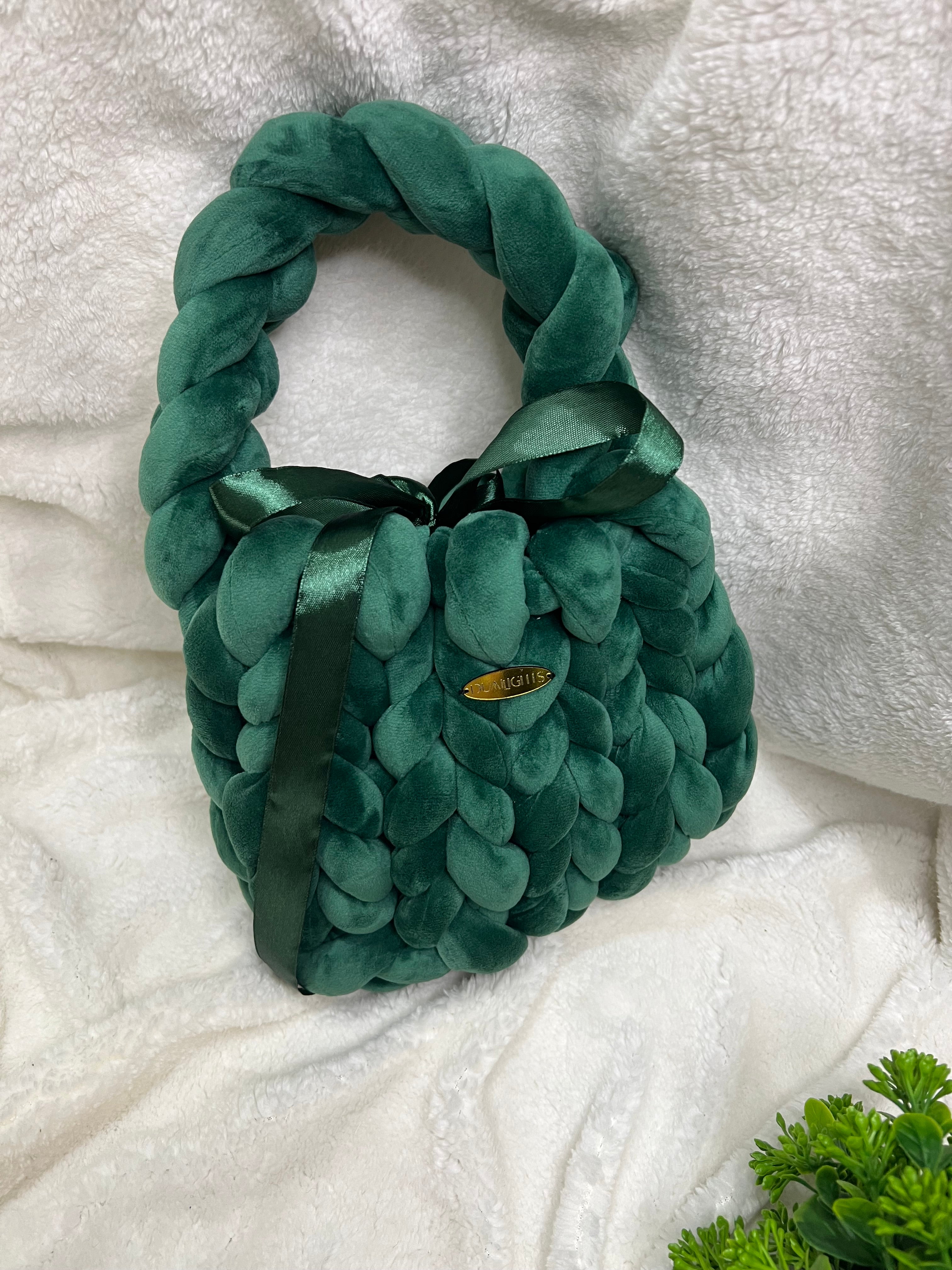 dark green