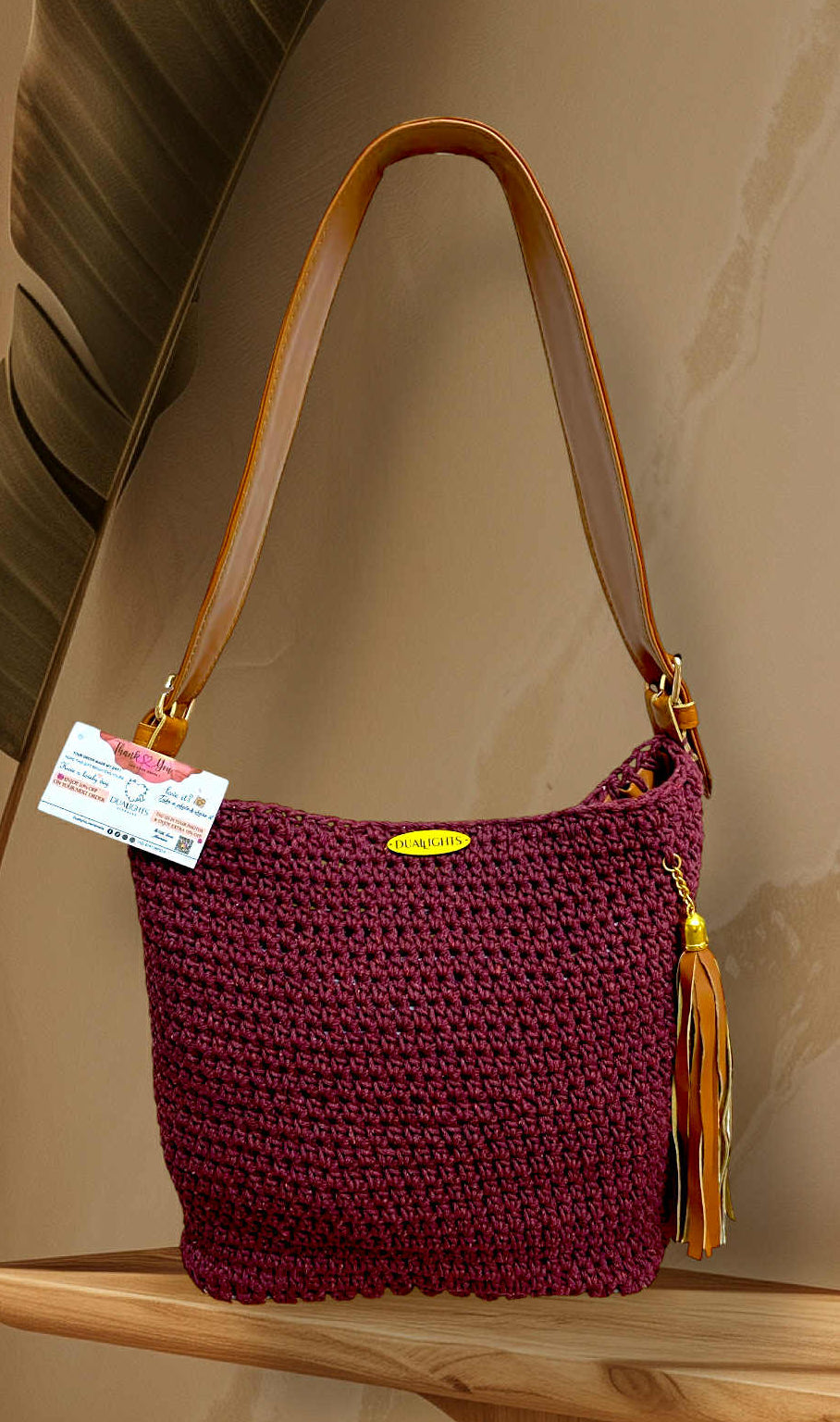 essential shoulder bag, havan / maroon